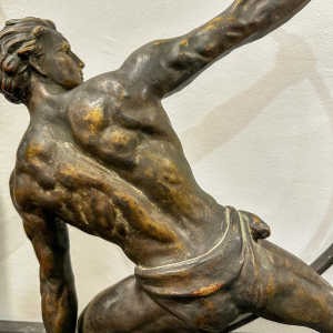 Art Deco bronzen sculptuur "De Boegstripper", jaren 1930