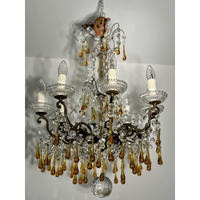 Lustre à pampilles à 8 feux, en bronze et cristal, gouttes en verre ambré, circa 1900