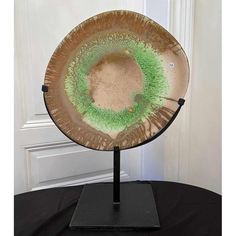 Alfred COLLARD, Abstracte sculptuur, Glazen schijf versierd met insluitsels