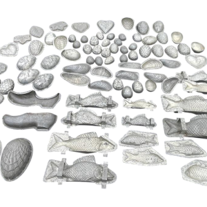 Belangrijke set antieke metalen chocoladevormen, begin 20e eeuw