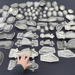 Belangrijke set antieke metalen chocoladevormen, begin 20e eeuw