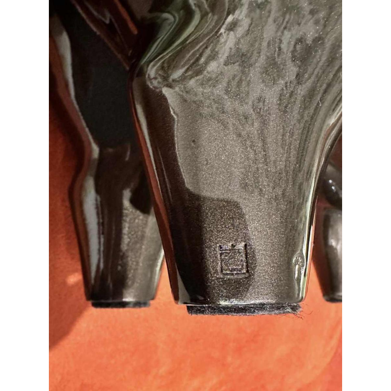 Laszlo Tibay "Bizon" sculpture en bronze laqué