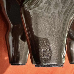 Laszlo Tibay “Bizon” sculptuur in gelakt brons