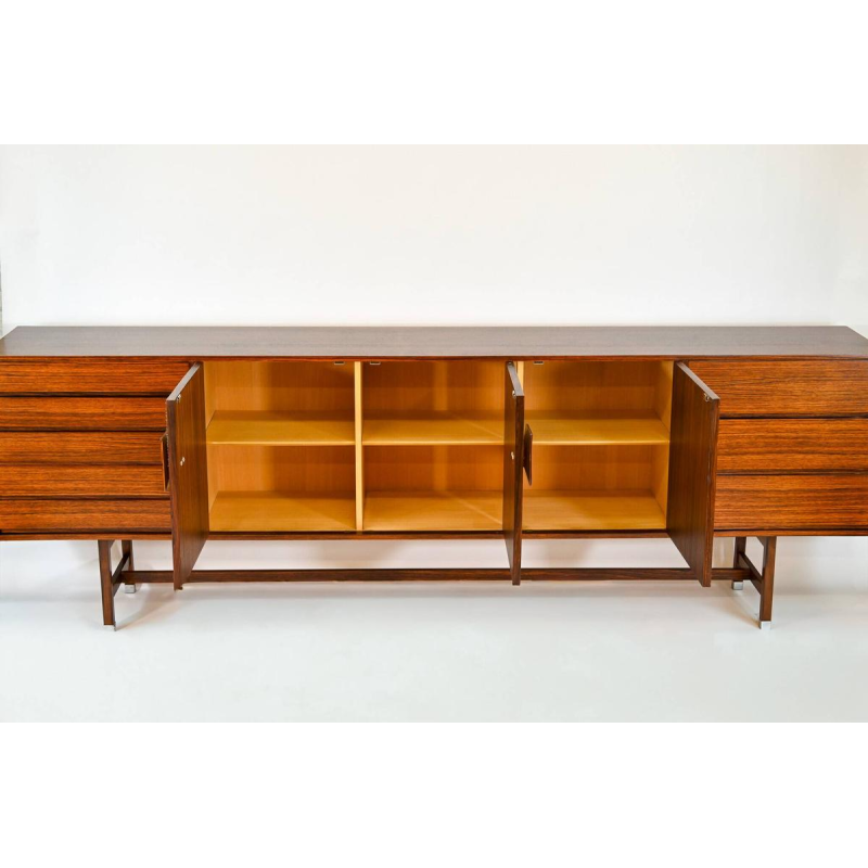 Inger Klingerberg, dressoir van palissanderhout