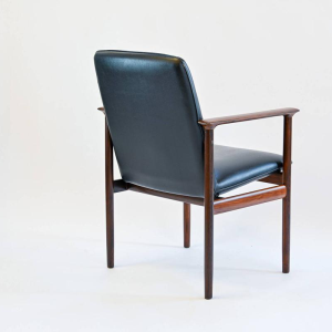 Cor Bontenbal pour Fristho, fauteuil Impala en palissandre et Skaï noir