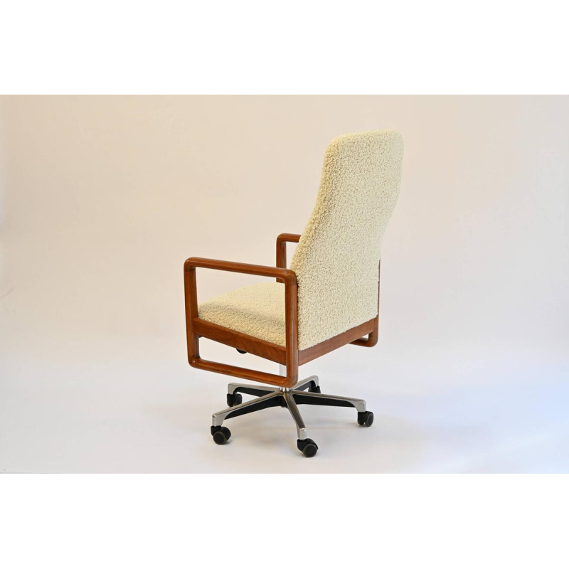Fauteuil de bureau en teck, 1960s
