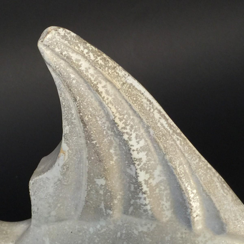 Roger Guérin, poisson stylisé Art Déco, sculpture en grès salé grand feu, Bouffioulx ca 1925