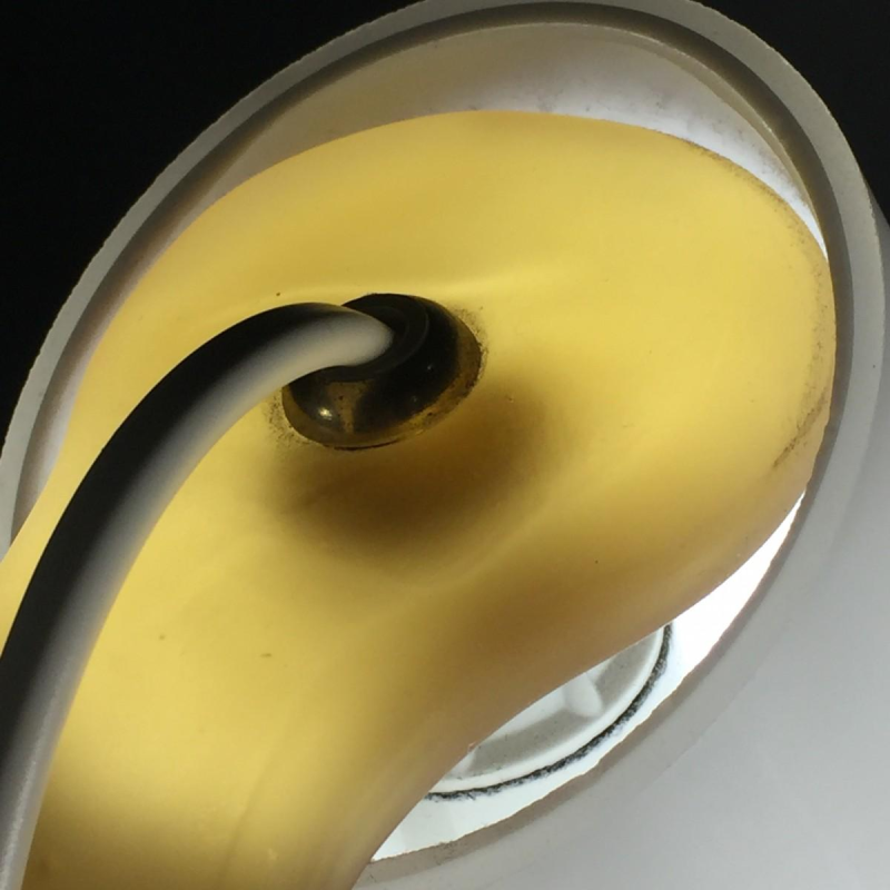 Tafel-/bureaulamp, mat opaalglas en messing, circa 1970