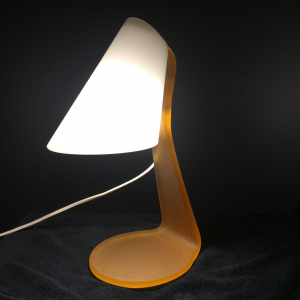 Lampe à poser / de bureau, verre opalin dépoli et laiton, circa 1970
