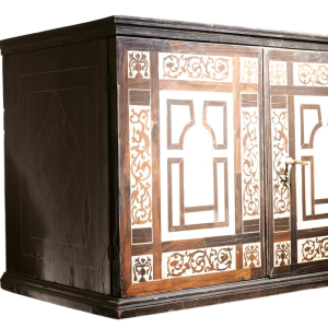 Cabinet milanais en poirier noirci, ébène et os gravé, Italie XVIIe siècle