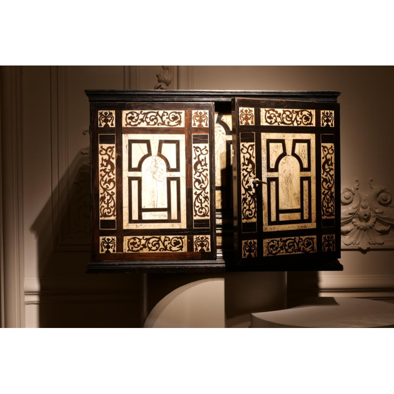 Milanese cabinet in blackened pearwood, ebony and engraved bone, Italy, 17th century