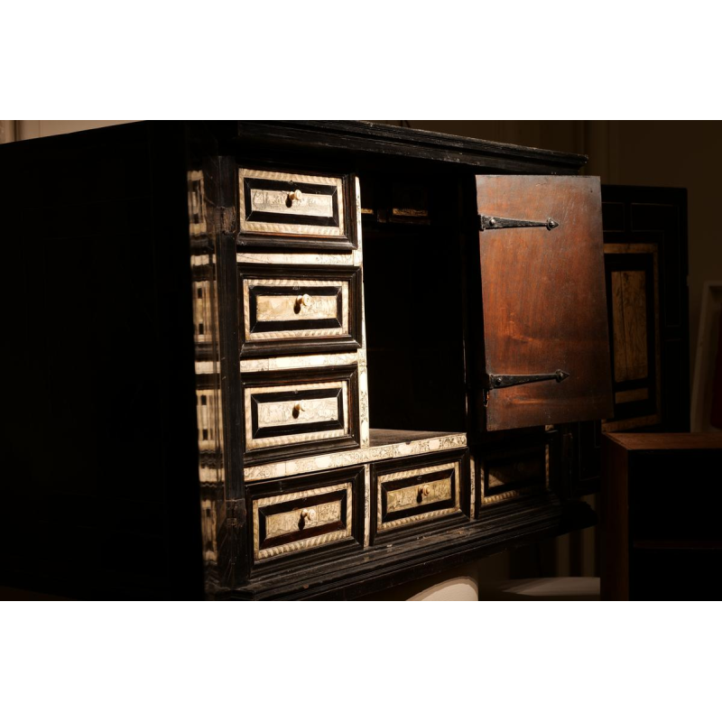 Milanese cabinet in blackened pearwood, ebony and engraved bone, Italy, 17th century