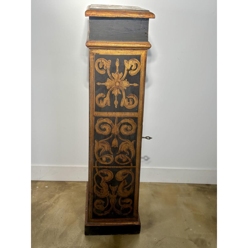 Column or small cabinet in black and gold painted wood, Italy, 19th century