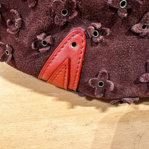 Louis Vuitton, suède tas, jaren 2000