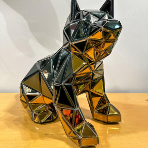 Olivier de Schrijver, sculptuur 'Feeënhond in spiegel en chroom', jaren 2000