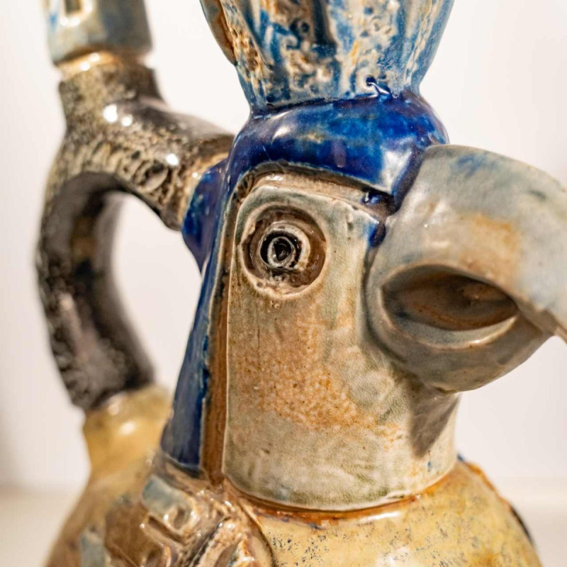 Jules Guérin, zoömorfe keramische sculptuurvaas "Inca/Azteekse vogel", steengoed uit Bouffioulx, jaren 1950.