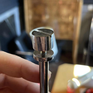 JACQUES CHARPENTIER, grote spiraal-/veerlamp, verchroomd metaal, 1972