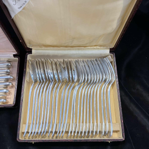 Luc Lanel for Christofle, GALLIA collection, AMERICA Art Deco model in silver-plated metal, 36 pieces