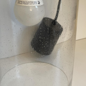 GLASHÜTTE LIMBURG, paar cilindrische hanglampen, glas en verchroomd staal, ca. 1960-70