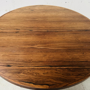 John MORTENSEN voor HELTBORG MOBLER, ronde Scandinavische palissander eettafel, ca 1960-70