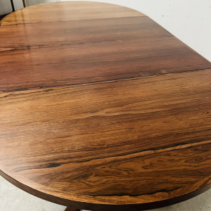 John MORTENSEN for HELTBORG MOBLER, round Scandinavian rosewood dining table, ca 1960-70