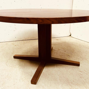 John MORTENSEN voor HELTBORG MOBLER, ronde Scandinavische palissander eettafel, ca 1960-70