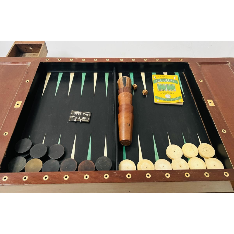 Louis XVI period "TRIC-TRAC" games table, mahogany and veneer, 18th century