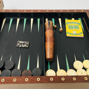 Table à jeux "TRIC -TRAC" d'époque Louis XVI, acajou et placage, XVIIIe siècle