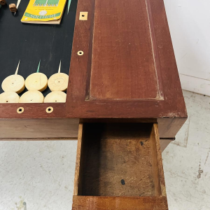 Table à jeux "TRIC -TRAC" d'époque Louis XVI, acajou et placage, XVIIIe siècle