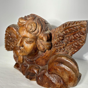 Tête d'ange sculptée en bois ancien - fragment architectural sculpture - travail français, XIXe siècle