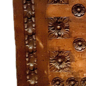 Coffre ancien de style Renaissance en chene sculpté, XVIII siècle