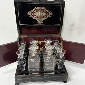 Complete drankkast van Boulle, marqueteriekast, periode Napoleon III, 19e eeuw
