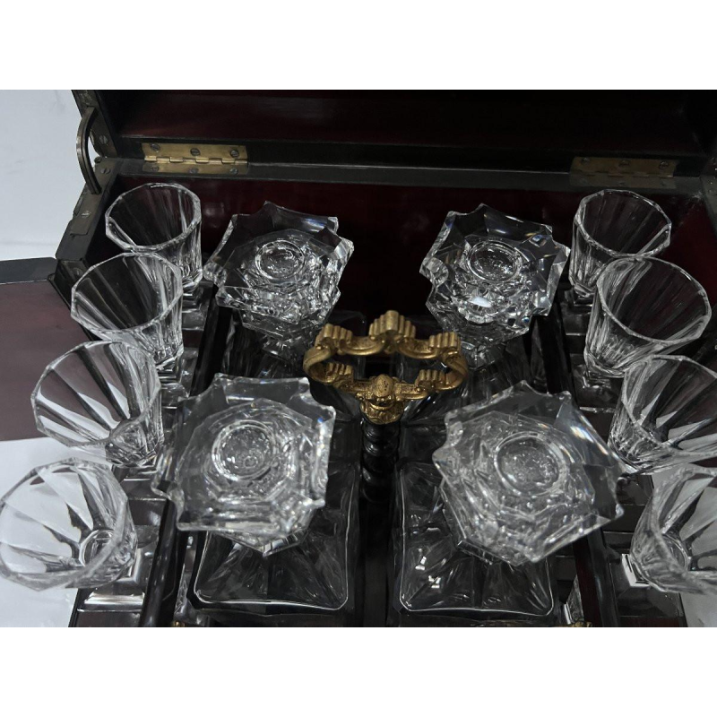 Complete drankkast van Boulle, ingelegd met Napoleon III-marqueterie, 19e eeuw.