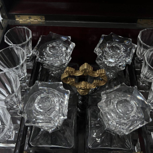 Complete drankkast van Boulle, ingelegd met Napoleon III-marqueterie, 19e eeuw.