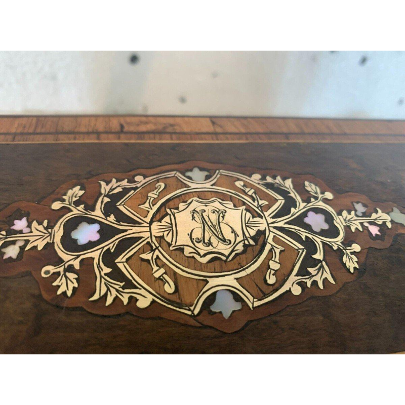 Boite à bijoux en marqueterie Boulle Napoléon III, loupe de noyer et bois de rose, XIX s