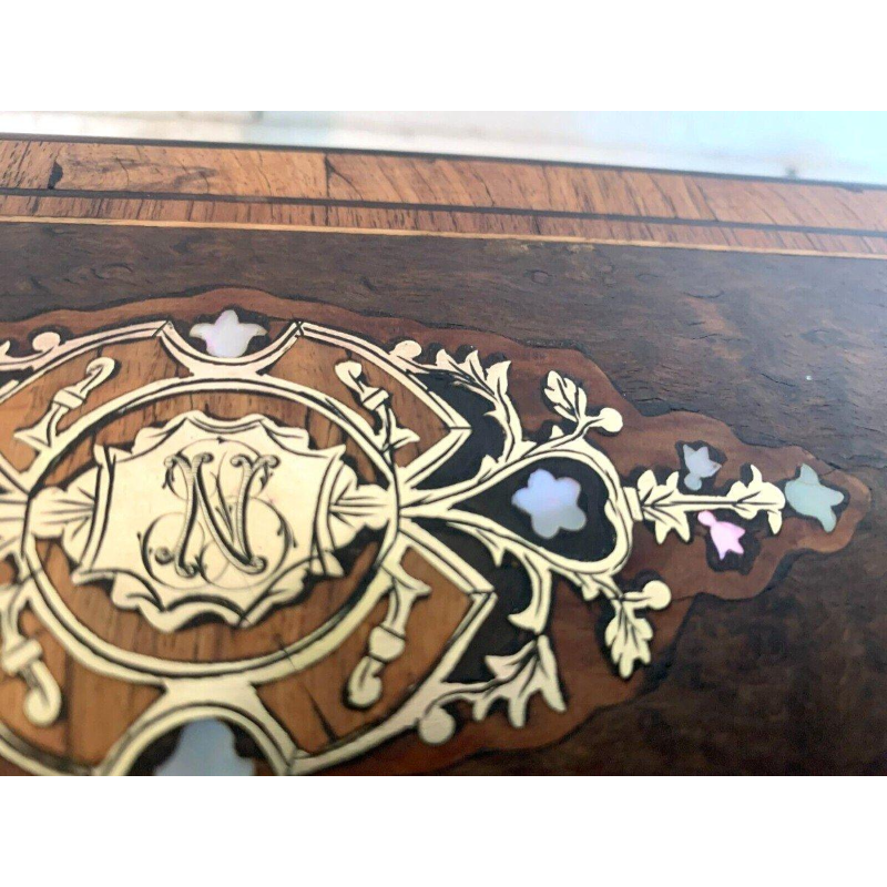 Boite à bijoux en marqueterie Boulle Napoléon III, loupe de noyer et bois de rose, XIX s