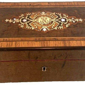 Boulle marquetry jewelry box, Napoleon III period, walnut burl and rosewood, 19th century