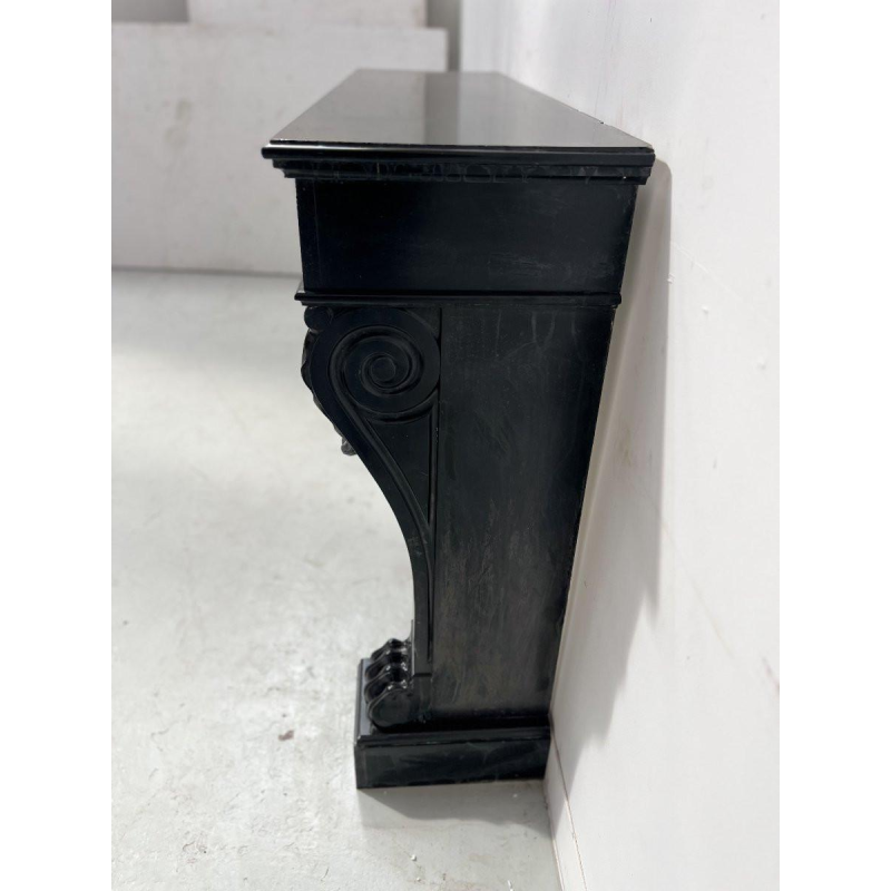 Cheminée Napoléon III à pieds griffes en marbre noir, XIX siècle