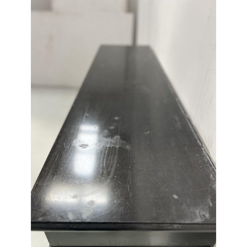 Napoleon III-schouw met klauwpoten in zwart marmer, 19e eeuw.