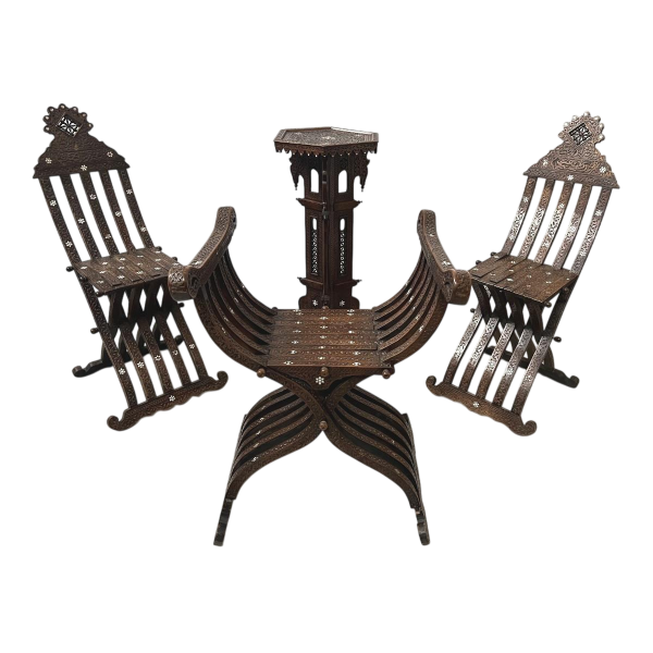 Mobilier de salon de style syrien en bois sculpté, XIXe siècle