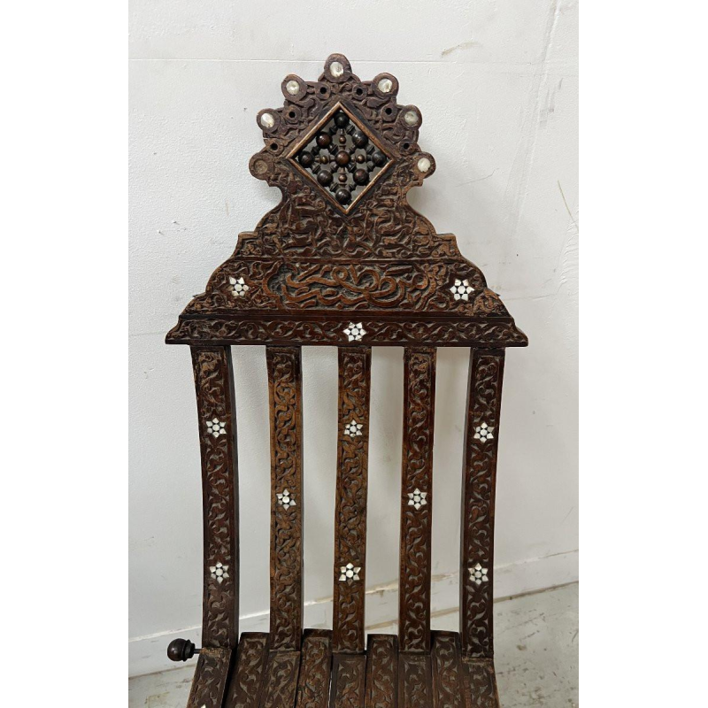 Mobilier de salon de style syrien en bois sculpté, XIXe siècle