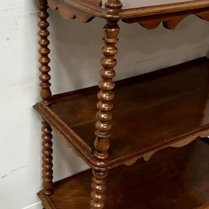 Driedelige consoleplank van mahoniehout en fineer uit de tijd van Napoleon III, 19e eeuw.