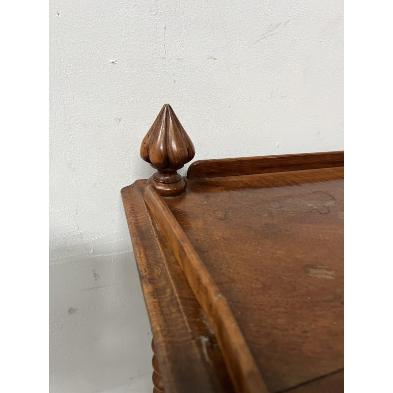 Driedelige consoleplank van mahoniehout en fineer uit de tijd van Napoleon III, 19e eeuw.