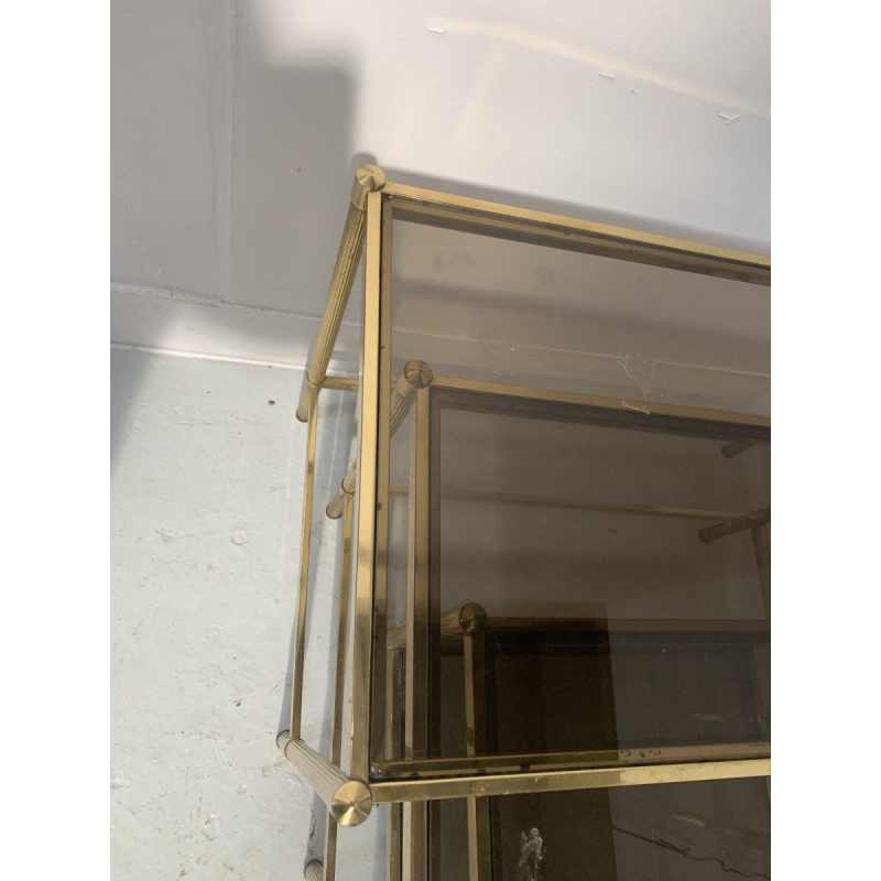 Set van drie vintage bijzettafels in messing en rookglas, 20e eeuw.