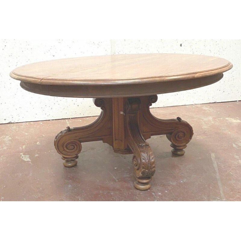 Grote uitschuifbare tafel in Napoleon III-stijl, met een massief walnotenhouten onderstel, 19e eeuw.