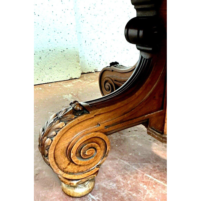 Grande table Napoléon III à allonges, piètement central en noyer massif, XIX siècle