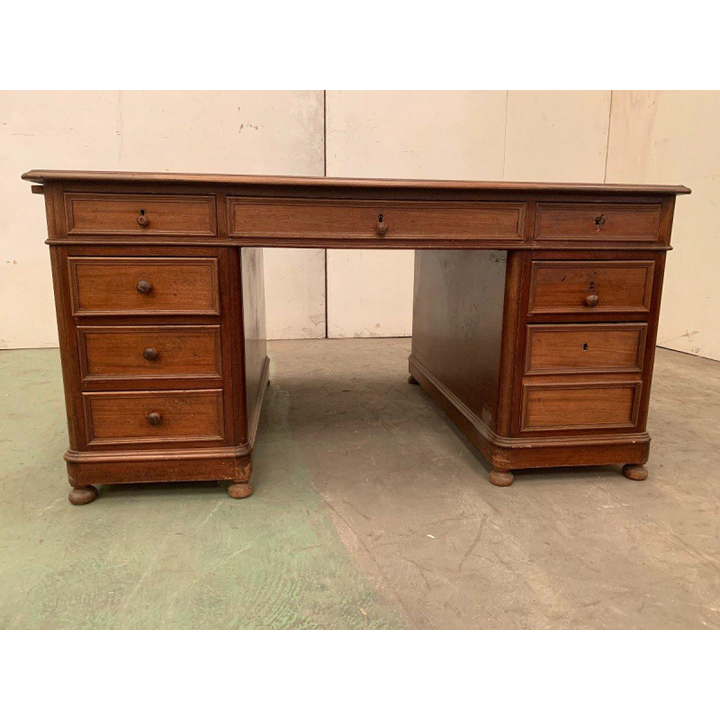 Bureau plat à double face et tirettes latérales en noyer – XXᵉ siècle