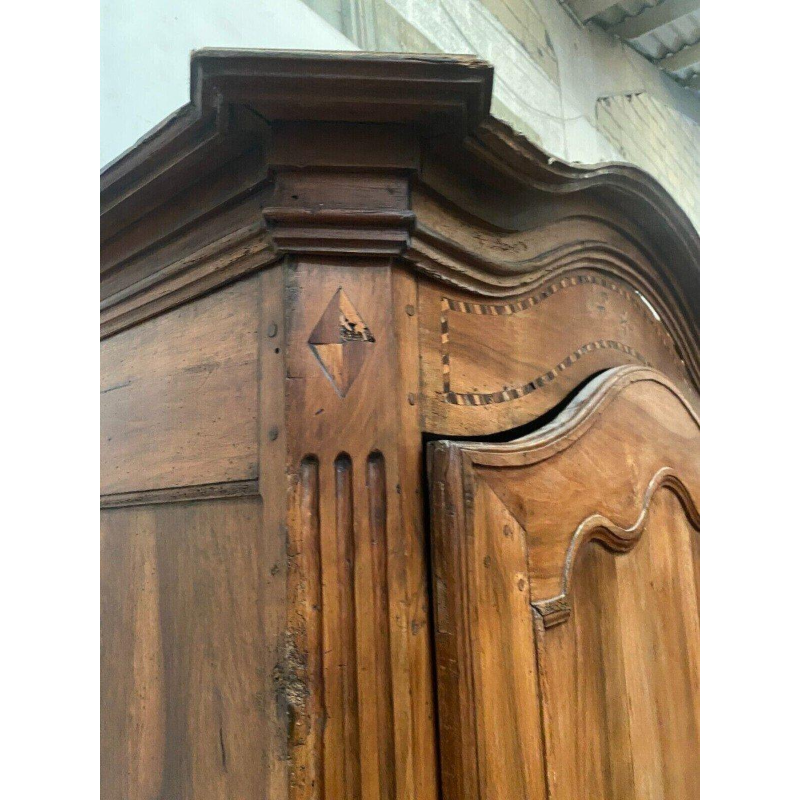 Louis XV style cherrywood bonnetière with a gendarme's hat – 19th century