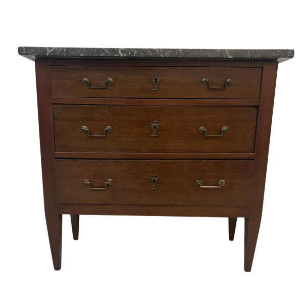 Commode de style Louis XVI en chene massif XIX siècle