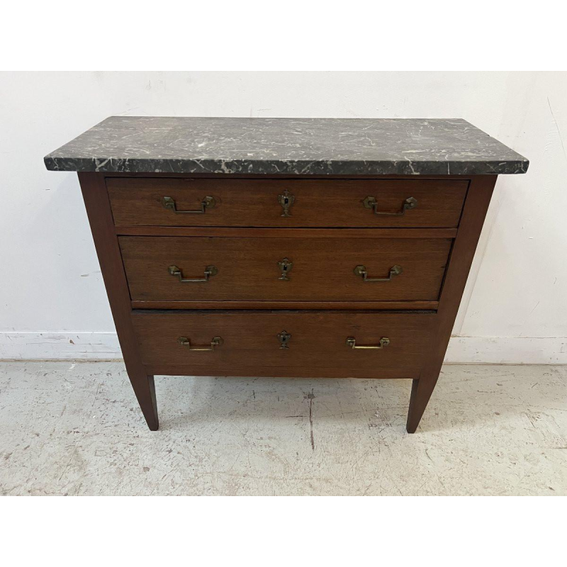 Commode in Lodewijk XVI-stijl van massief eikenhout, 19e eeuw.